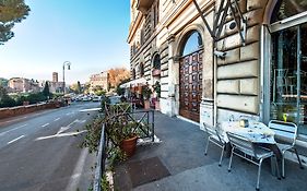 B&B Colosseo Panoramic Rooms